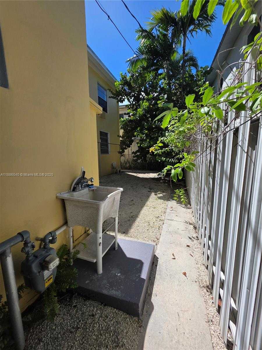 Small Image of 8024 HARDING AVE #1, Miami Beach Number 28