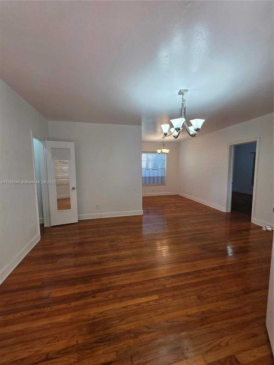 Small Image of 8024 HARDING AVE #1, Miami Beach Number 3