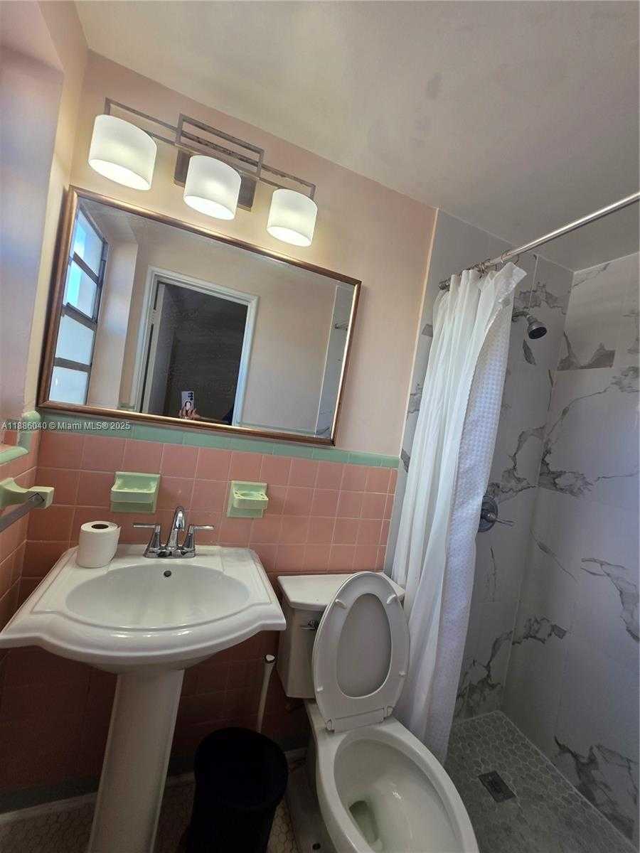 Small Image of 8024 HARDING AVE #1, Miami Beach Number 9