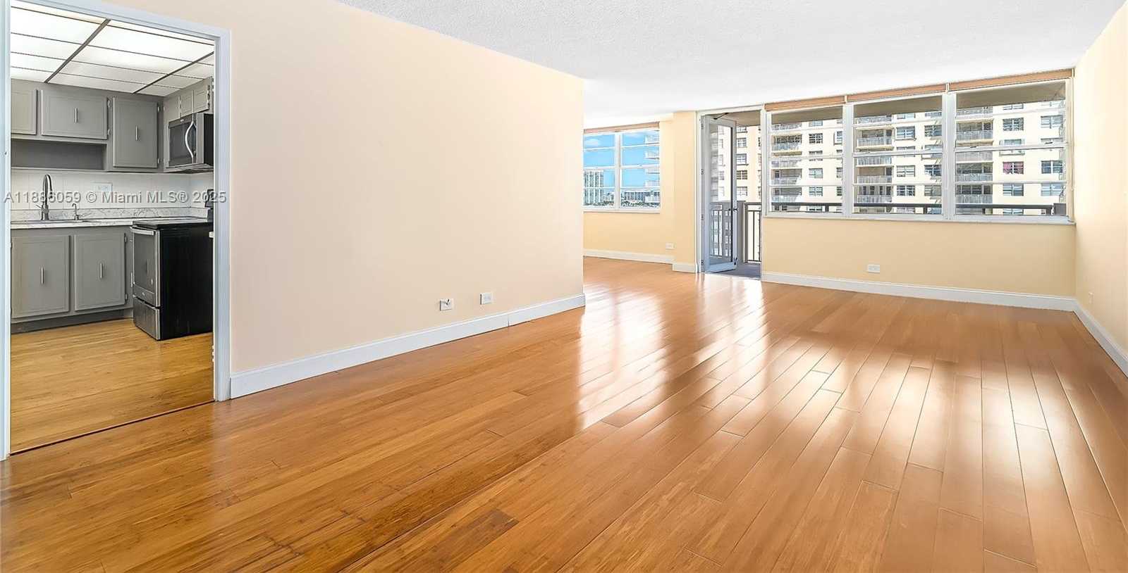 Small Image of 250 174TH ST #1008, Sunny Isles Beach Number 11