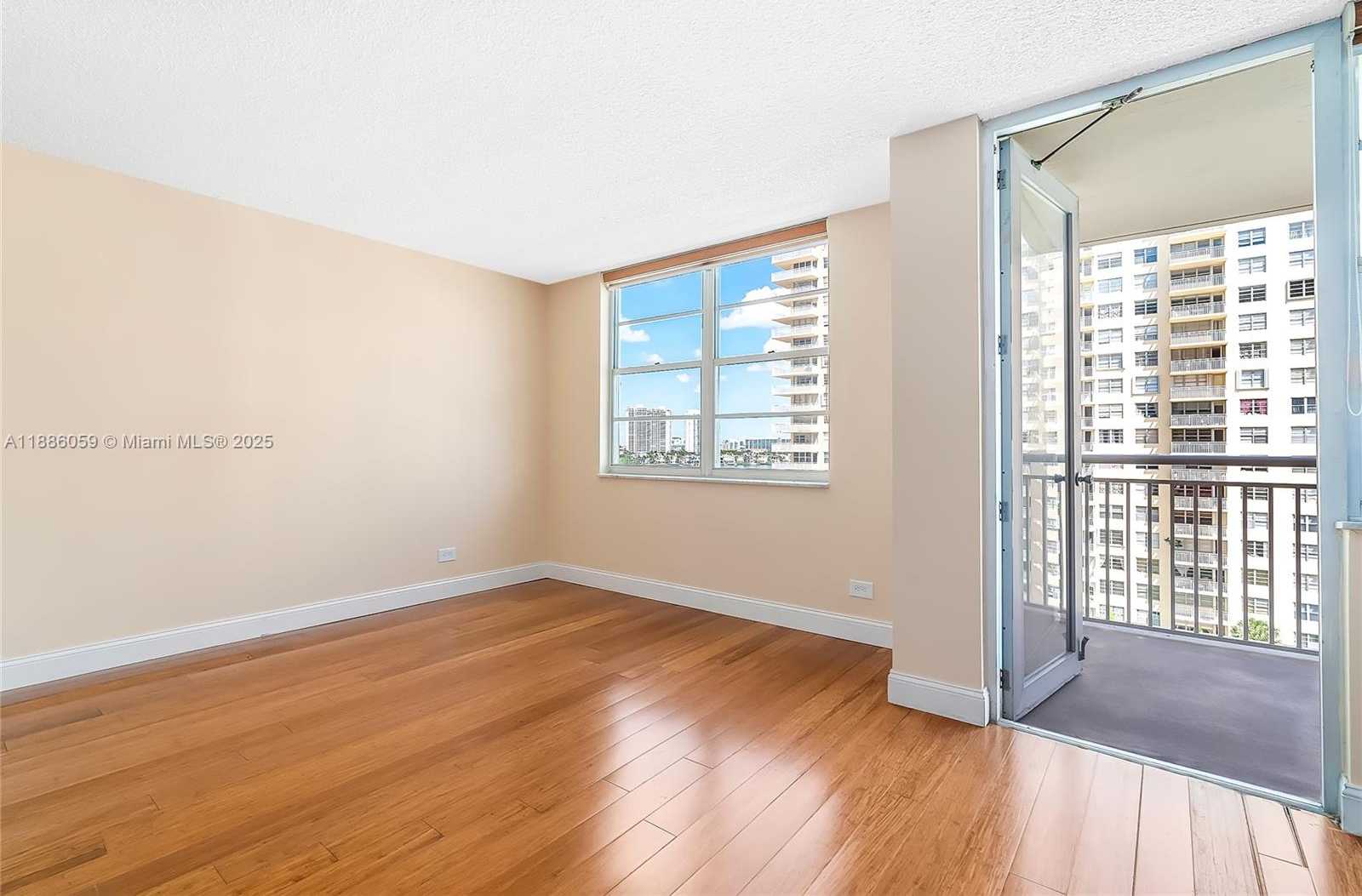 Small Image of 250 174TH ST #1008, Sunny Isles Beach Number 12