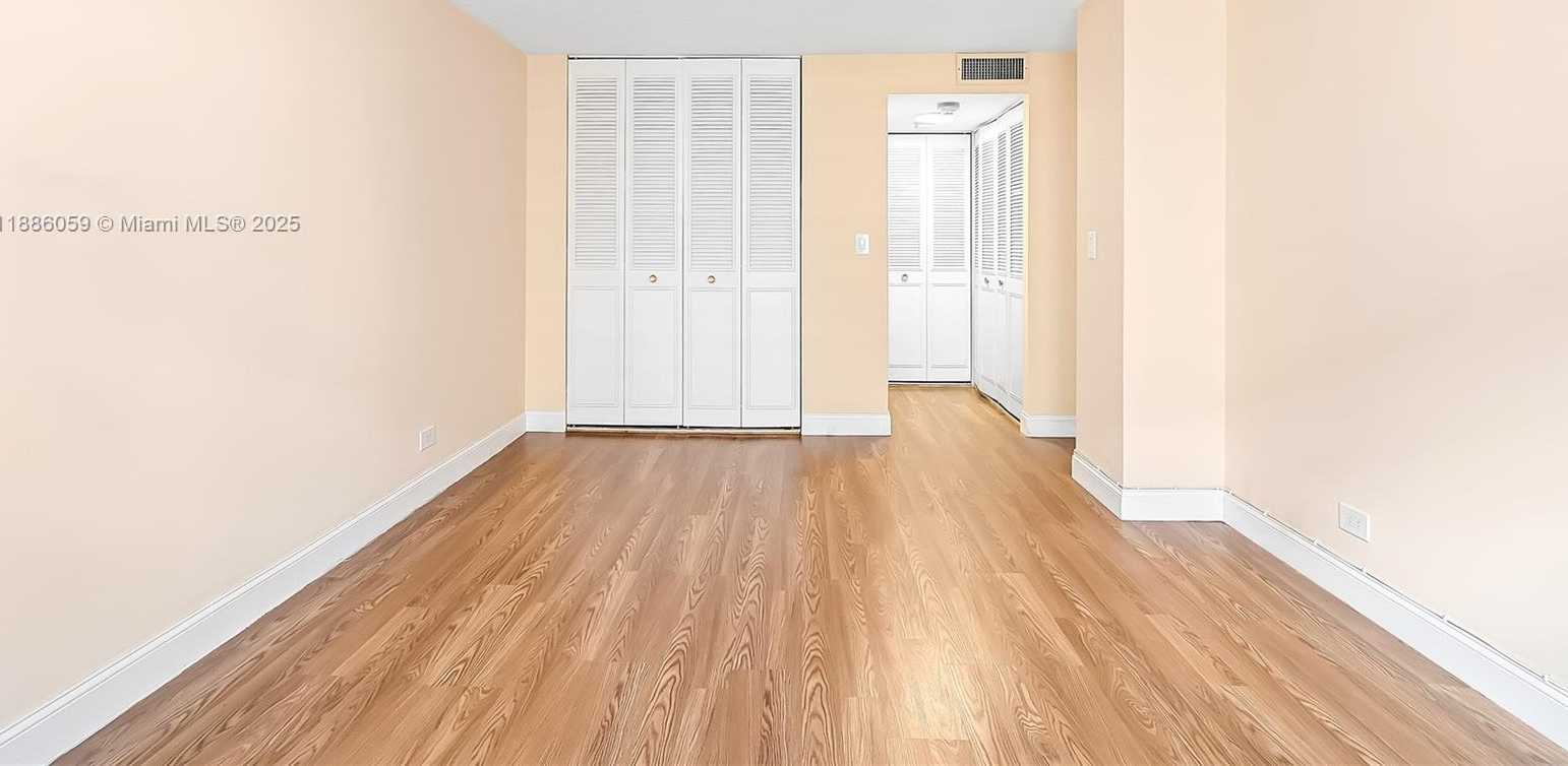 Small Image of 250 174TH ST #1008, Sunny Isles Beach Number 23