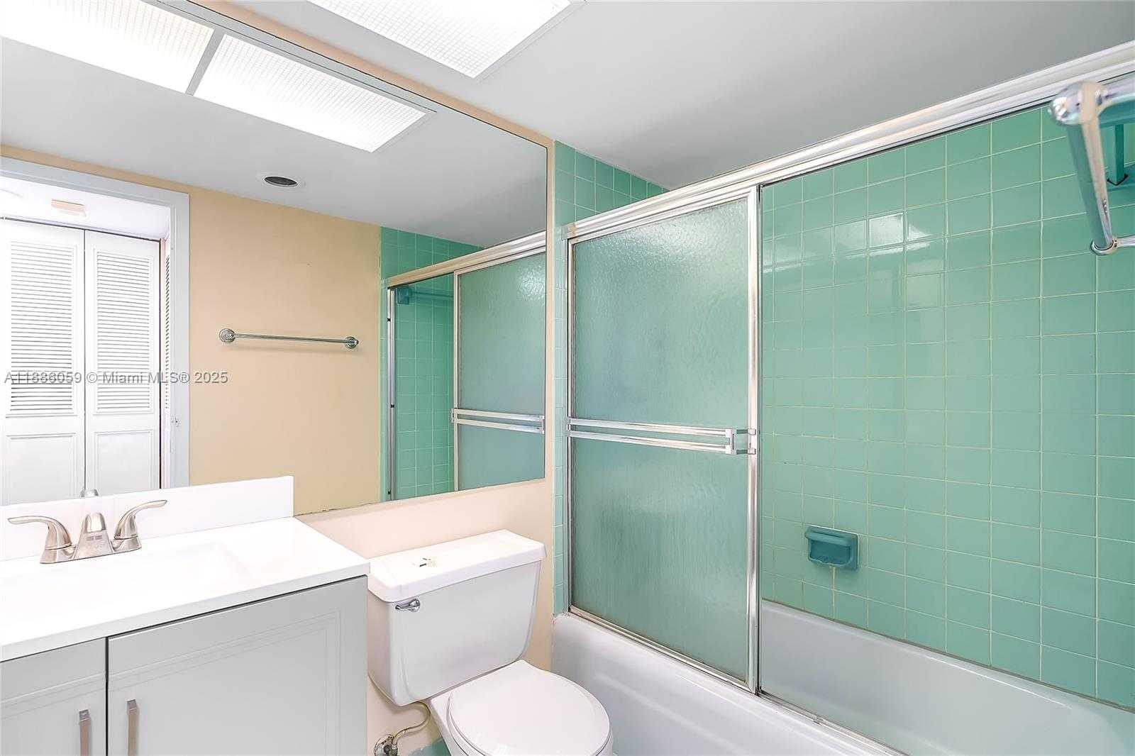 Small Image of 250 174TH ST #1008, Sunny Isles Beach Number 25