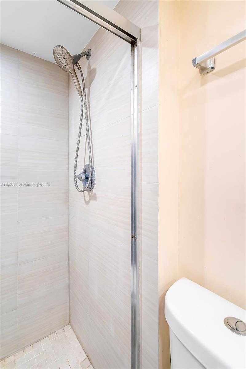 Small Image of 250 174TH ST #1008, Sunny Isles Beach Number 29