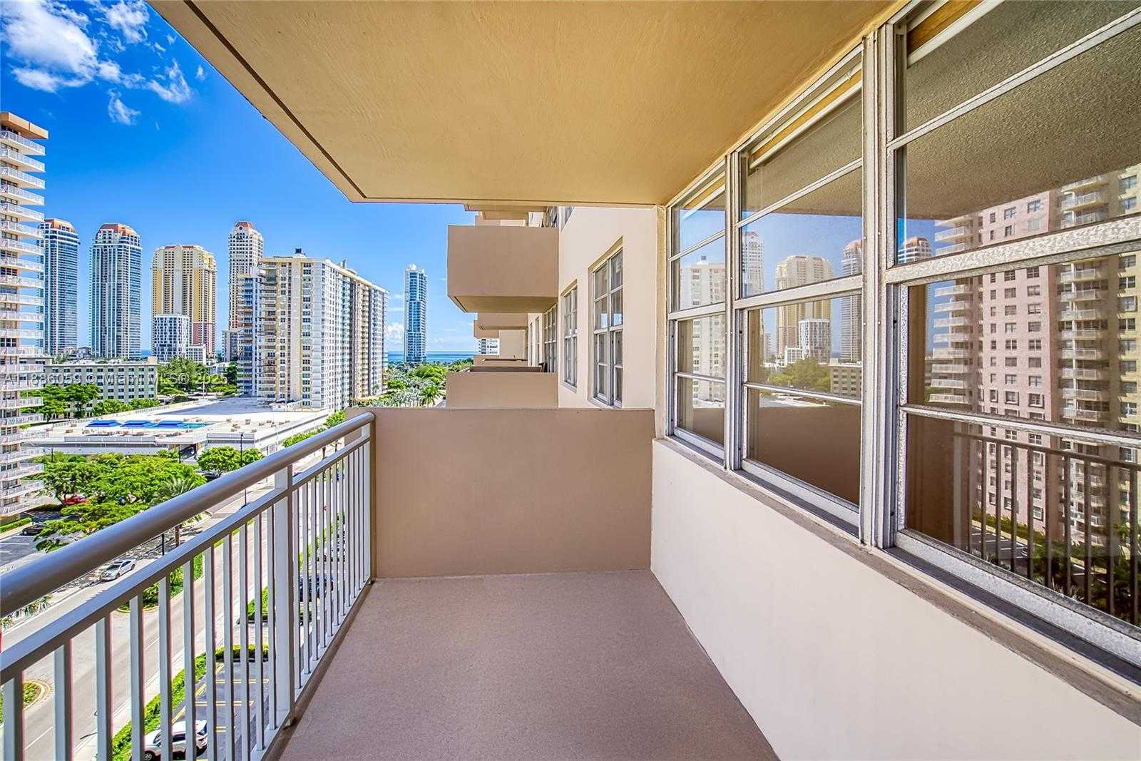Small Image of 250 174TH ST #1008, Sunny Isles Beach Number 6