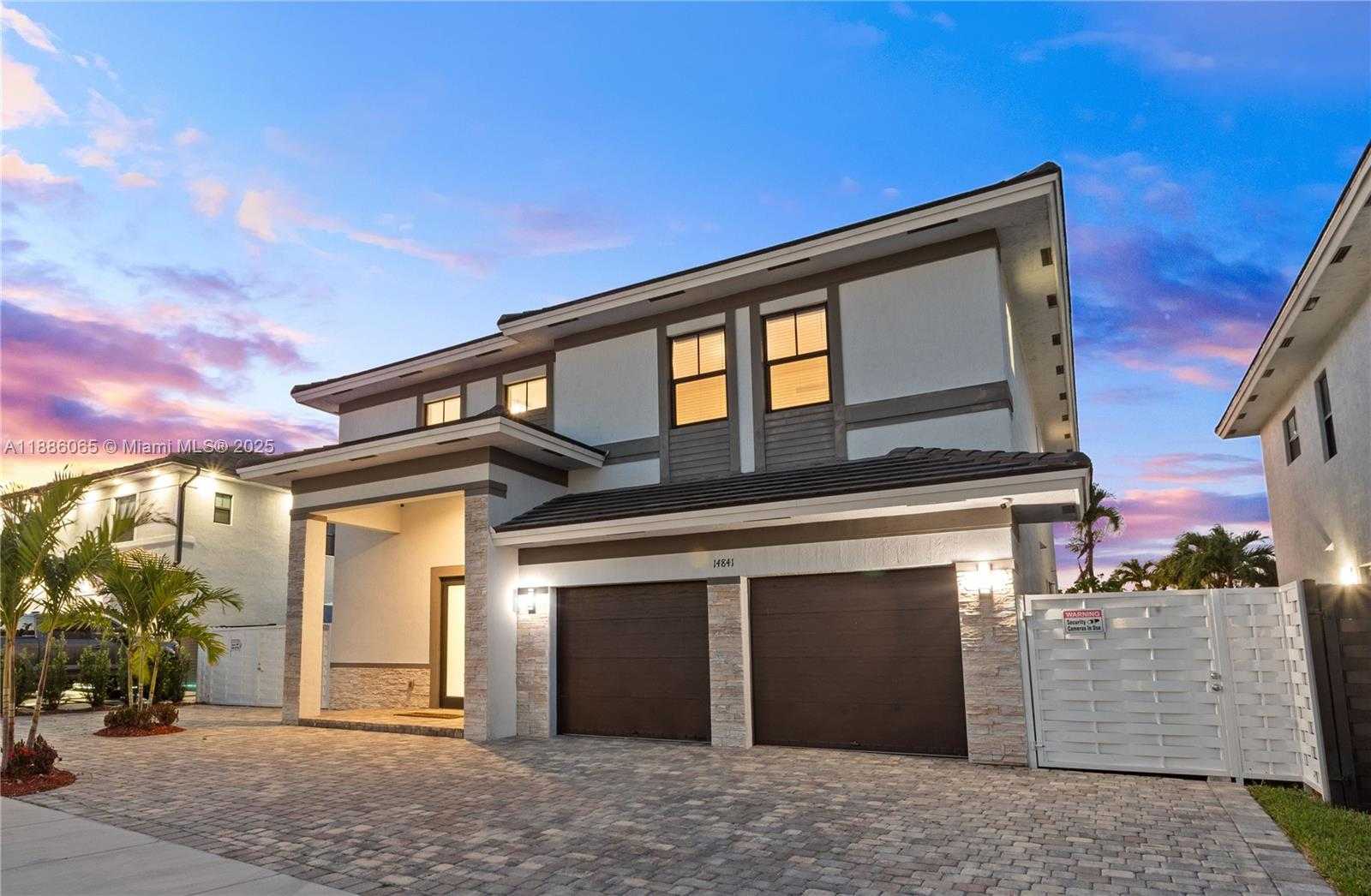 Small Image of 14841 SOUTH WEST 39TH TER, Miami Number 2