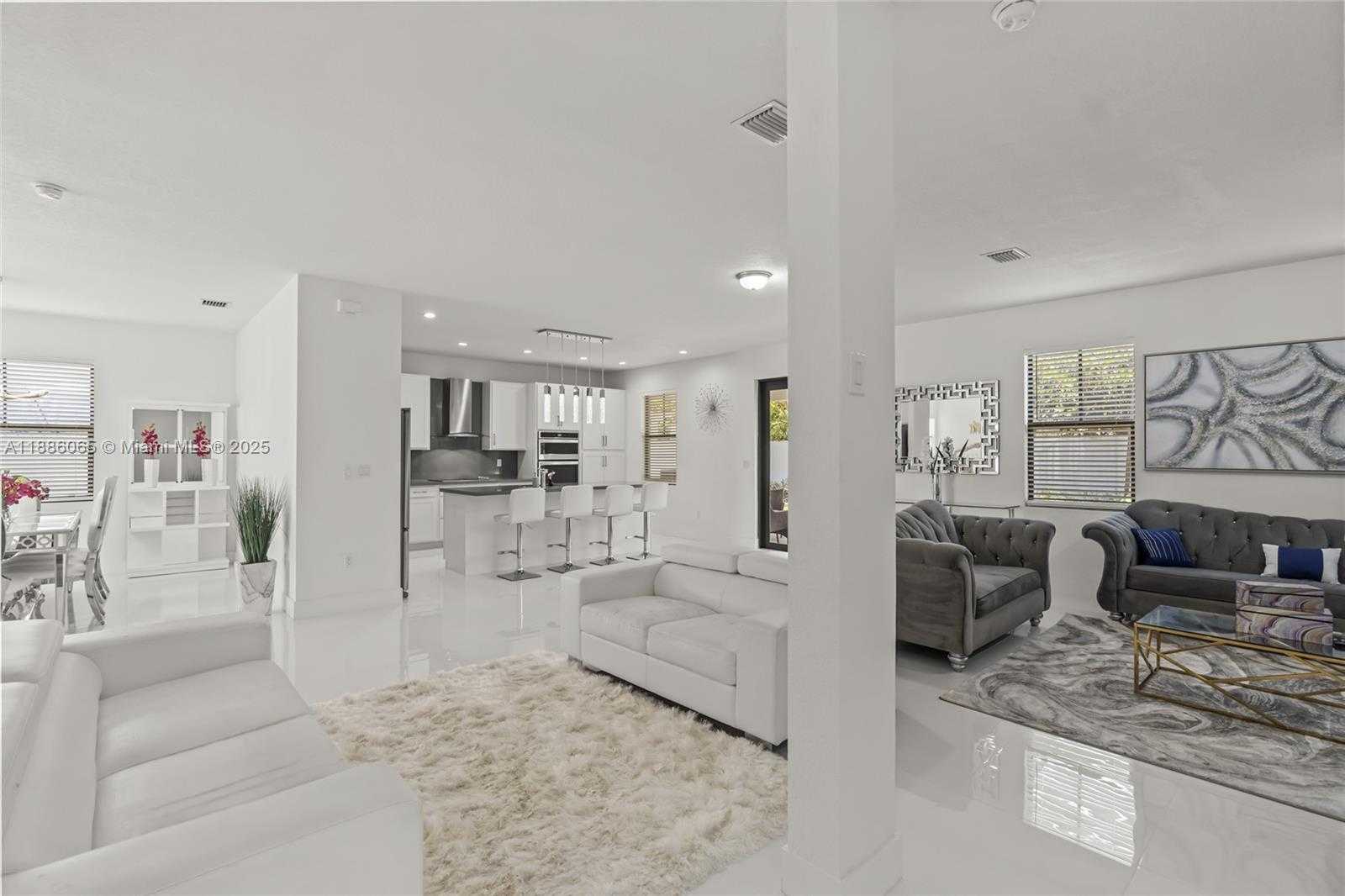 Small Image of 14841 SOUTH WEST 39TH TER, Miami Number 22