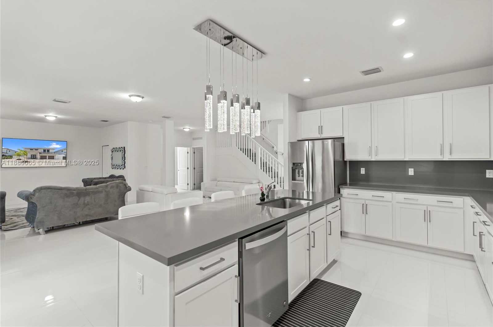 Small Image of 14841 SOUTH WEST 39TH TER, Miami Number 28
