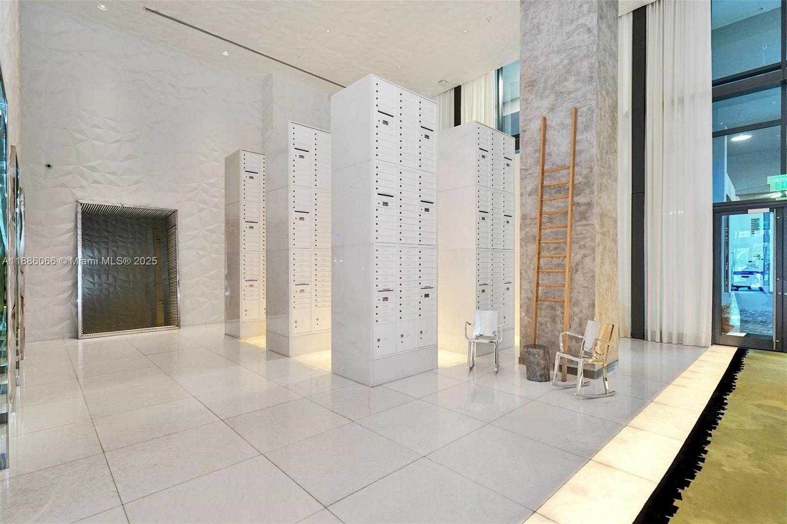 Small Image of 1300 SOUTH MIAMI AVE #2208, Miami Number 23