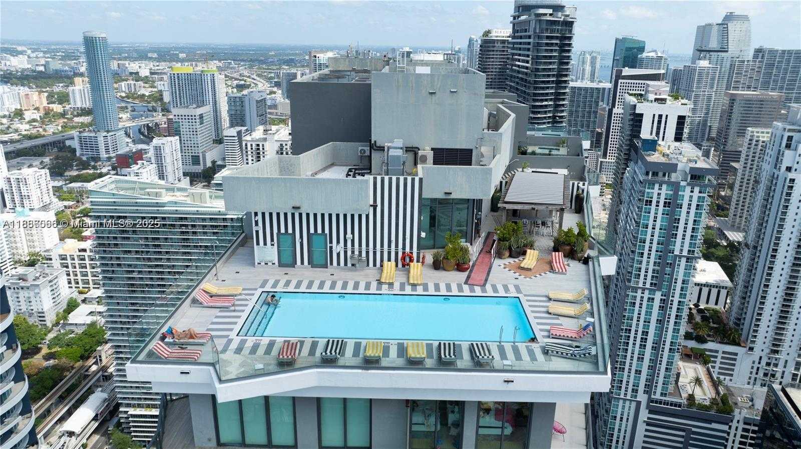 Small Image of 1300 SOUTH MIAMI AVE #2208, Miami Number 30