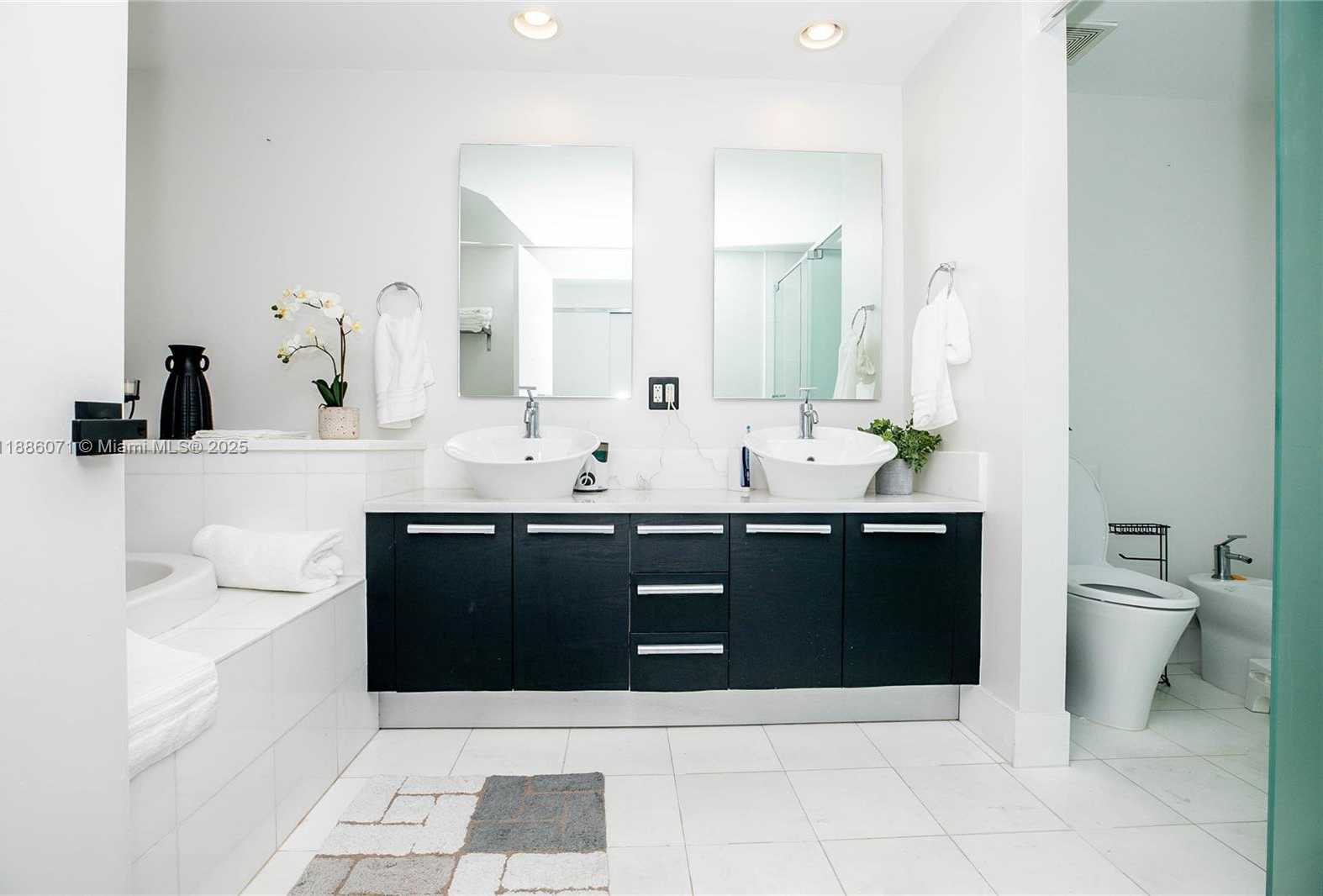 Small Image of 2950 NORTH EAST 188TH ST #124, Aventura Number 33