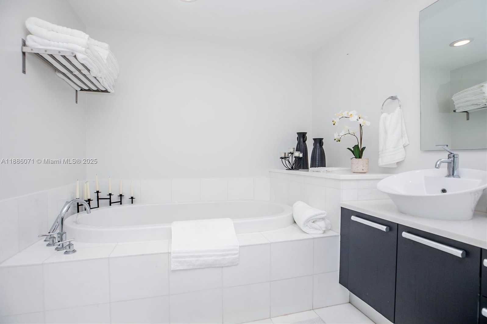 Small Image of 2950 NORTH EAST 188TH ST #124, Aventura Number 35