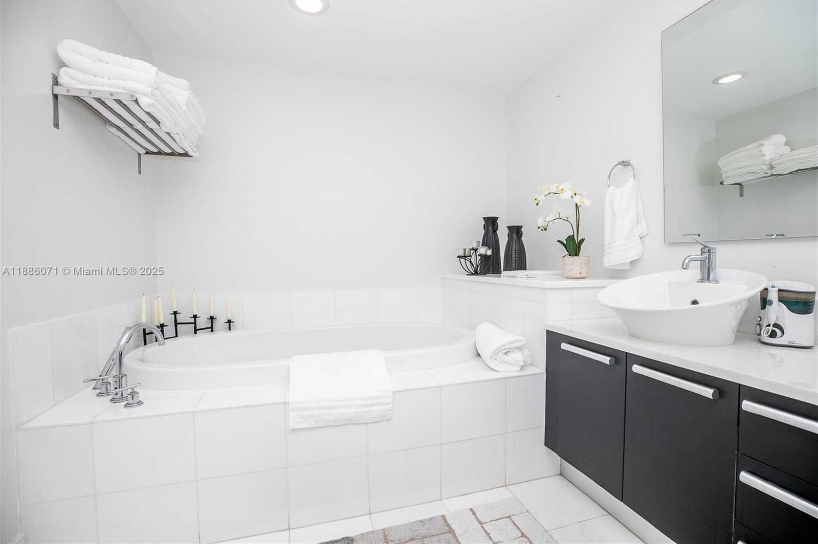 Small Image of 2950 NORTH EAST 188TH ST #124, Aventura Number 36