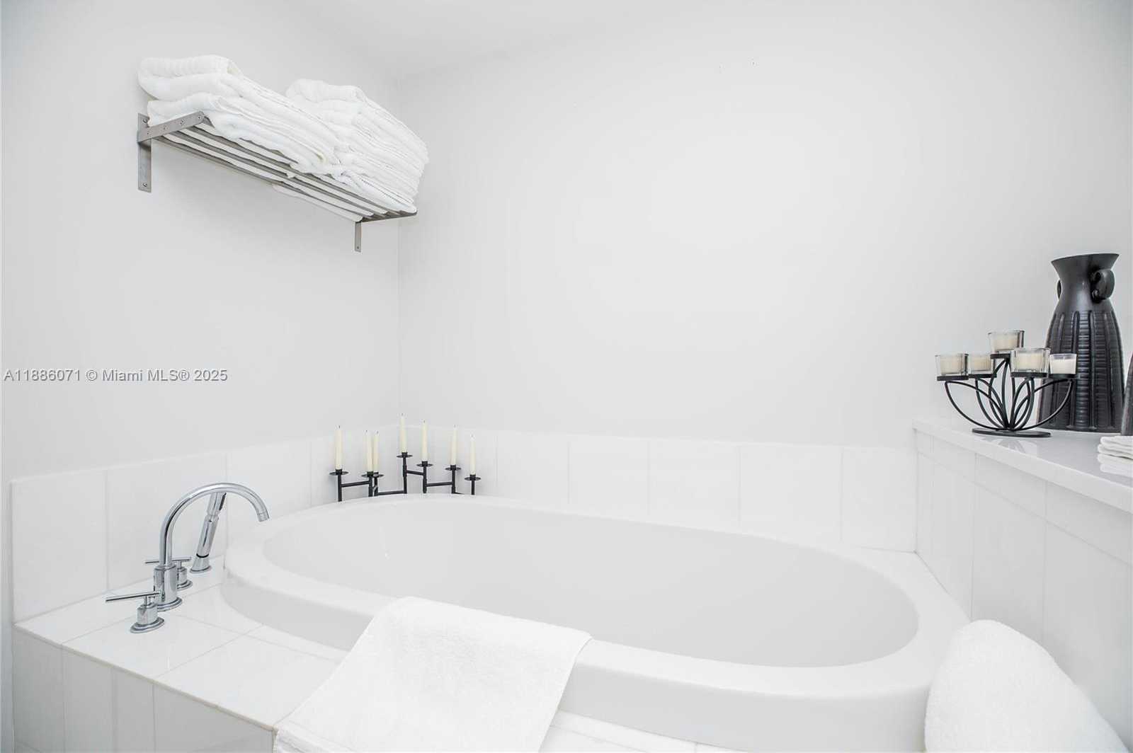 Small Image of 2950 NORTH EAST 188TH ST #124, Aventura Number 37