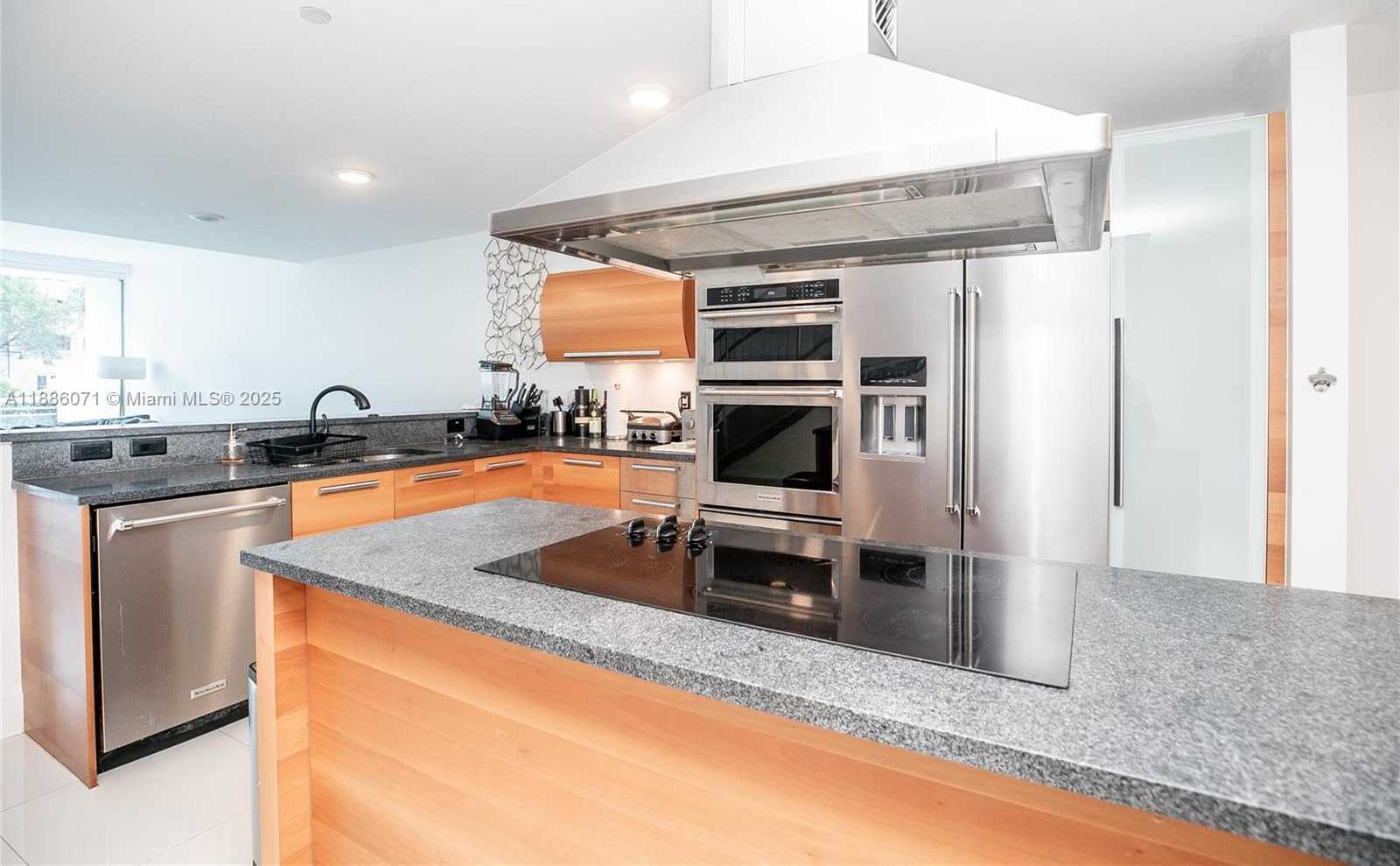 Small Image of 2950 NORTH EAST 188TH ST #124, Aventura Number 4
