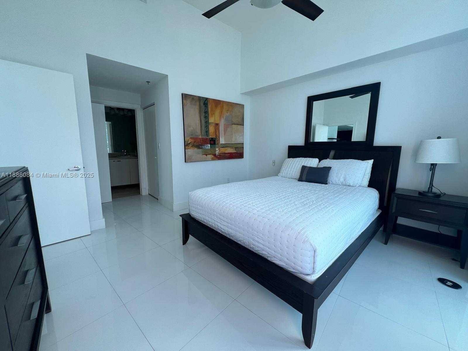 Small Image of 6515 COLLINS AVE #1801, Miami Beach Number 11