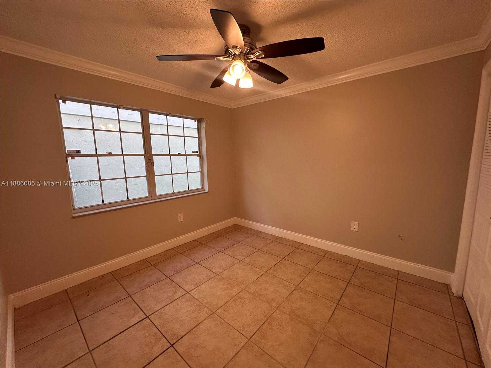 Small Image of 12781 SOUTH WEST 146TH LN, Miami Number 8