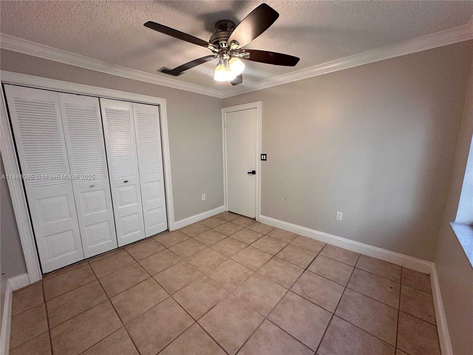 Small Image of 12781 SOUTH WEST 146TH LN, Miami Number 9