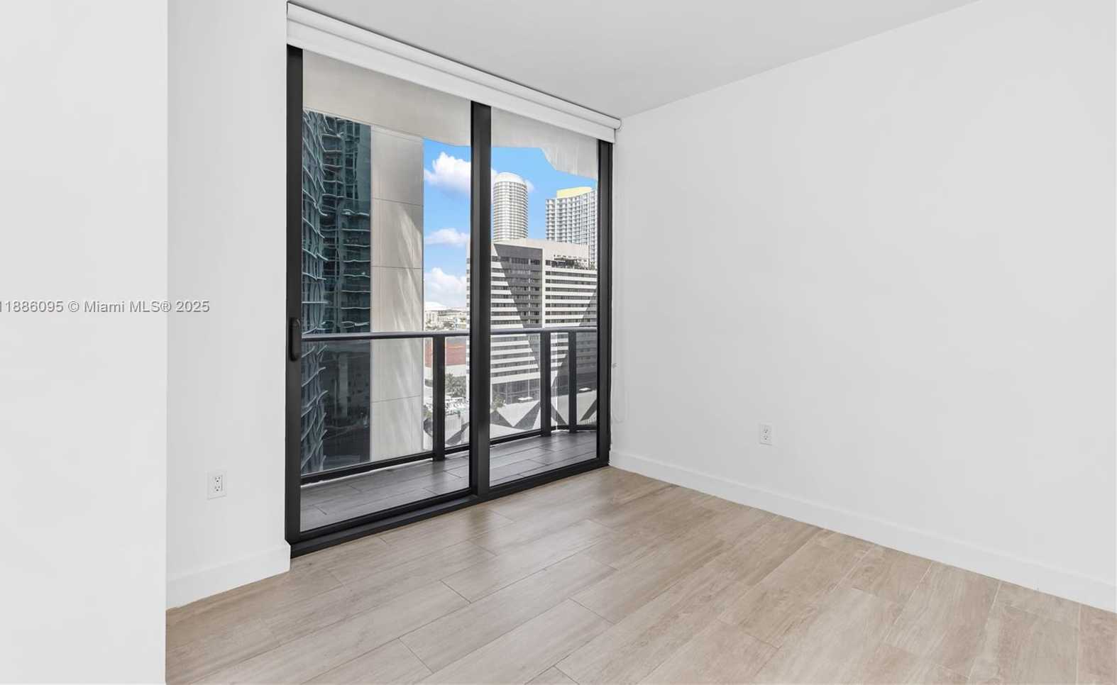 Small Image of 55 SOUTH WEST 9TH ST #1608, Miami Number 25