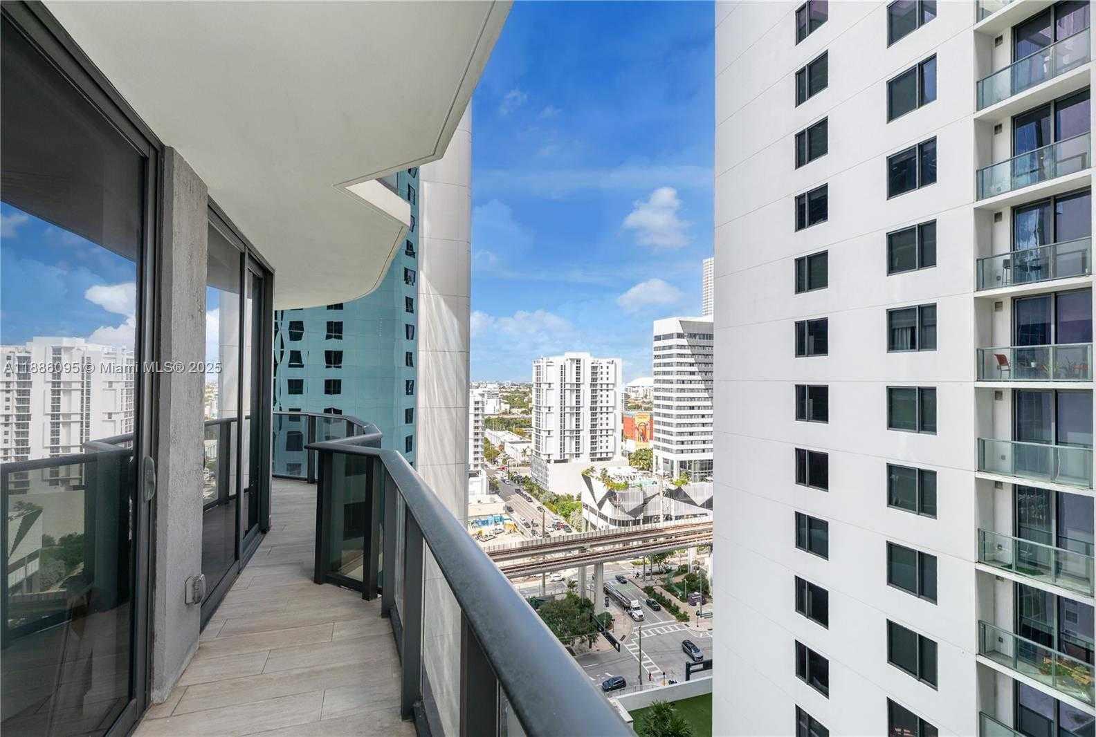 Small Image of 55 SOUTH WEST 9TH ST #1608, Miami Number 30
