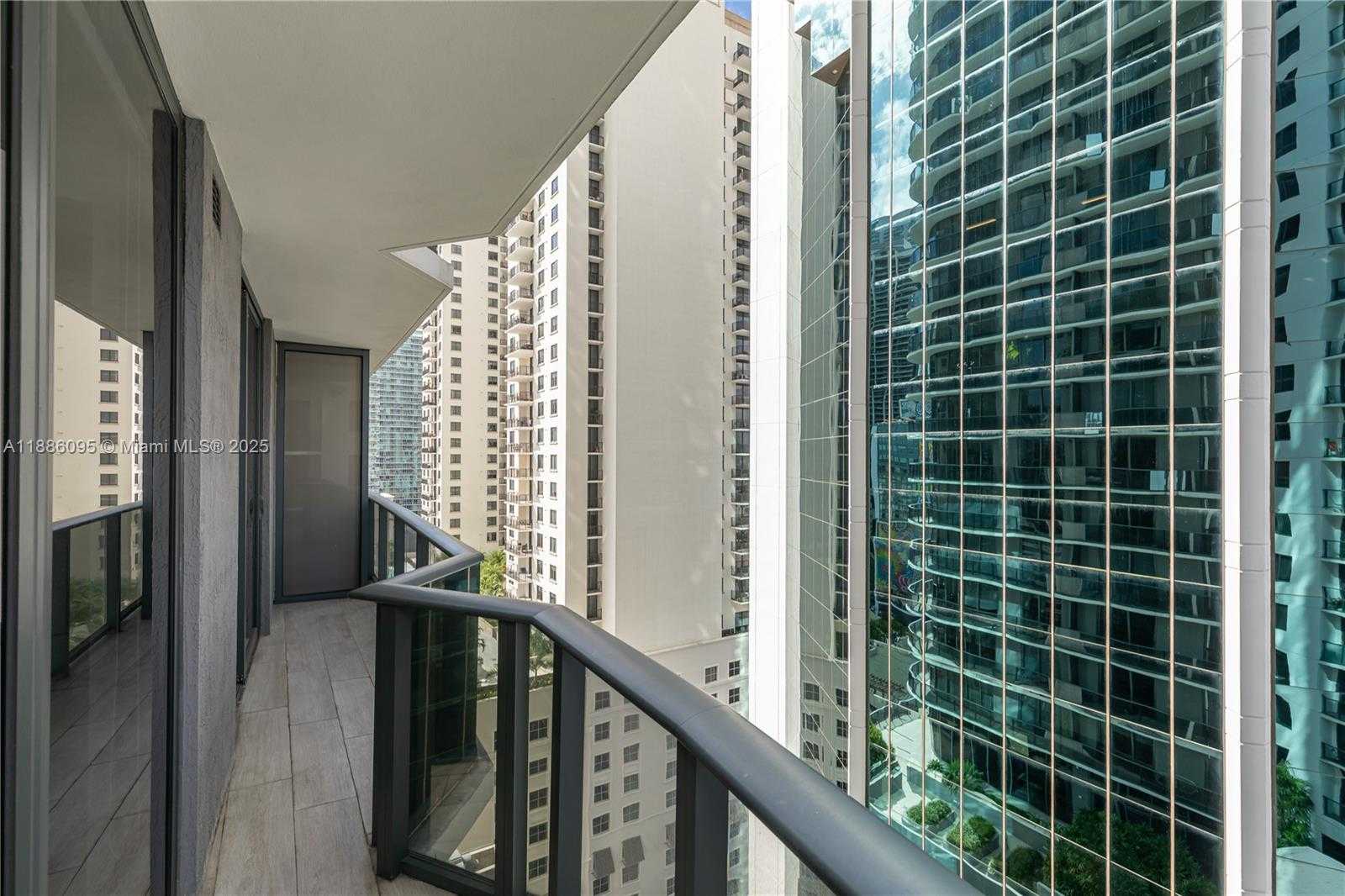 Small Image of 55 SOUTH WEST 9TH ST #1608, Miami Number 31