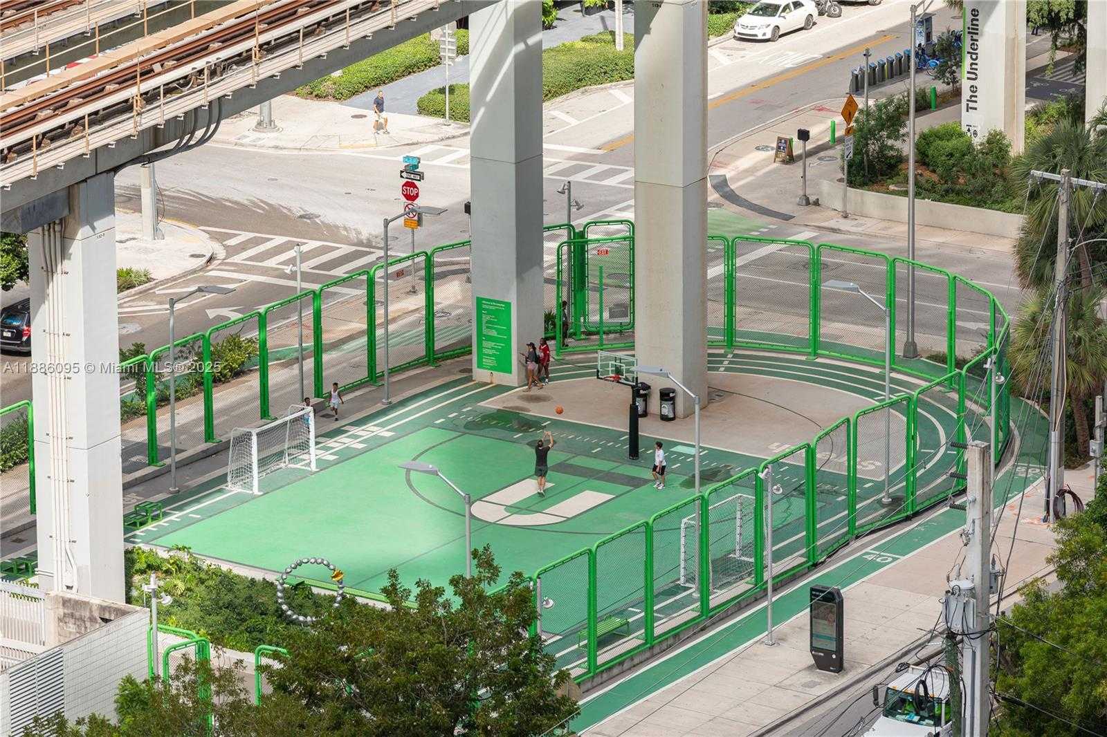 Small Image of 55 SOUTH WEST 9TH ST #1608, Miami Number 38