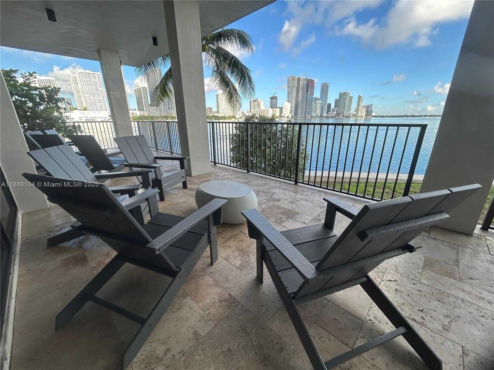 Small Image of 801 NORTH VENETIAN DRIVE #202, Miami Number 45