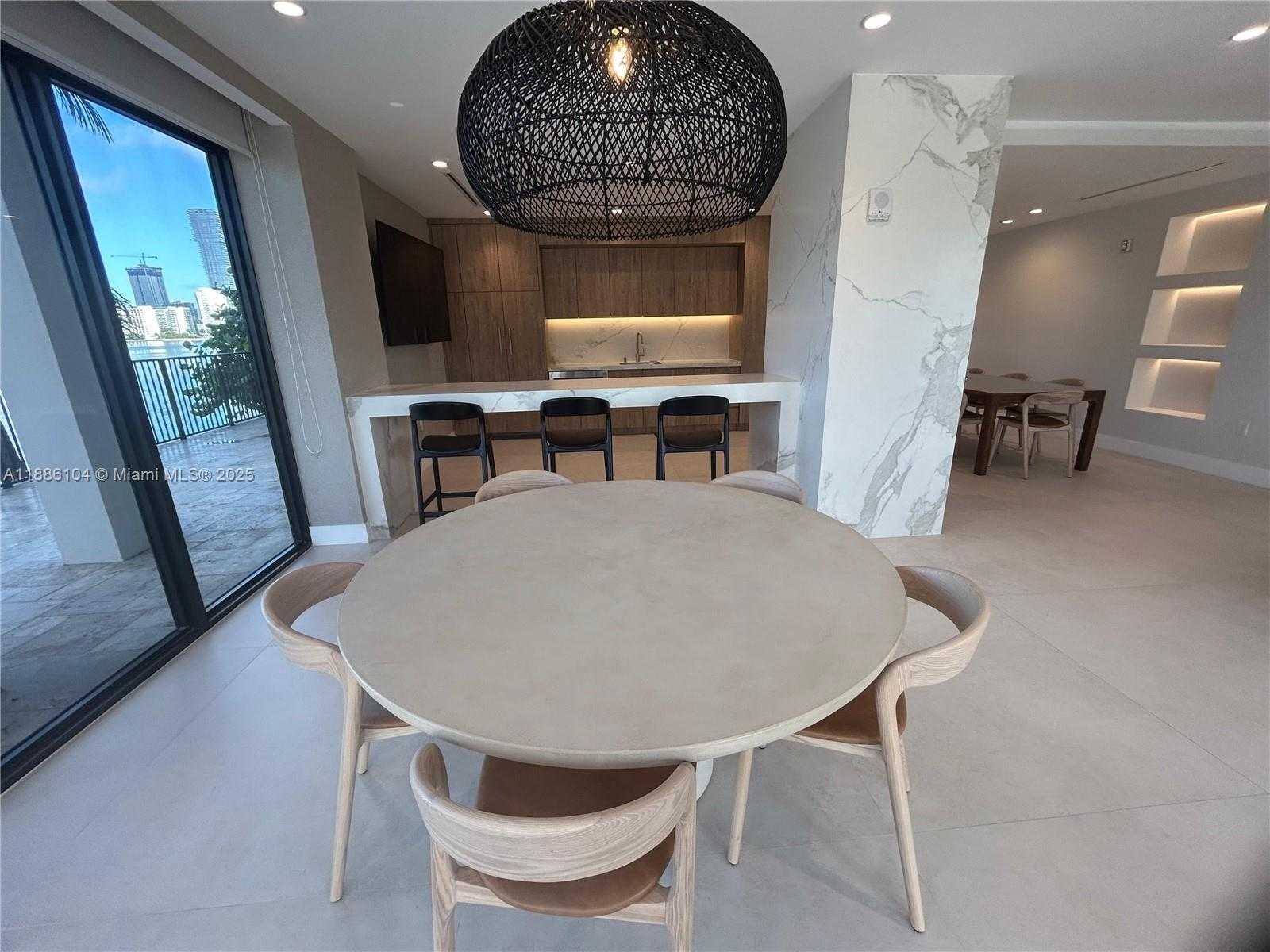 Small Image of 801 NORTH VENETIAN DRIVE #202, Miami Number 50