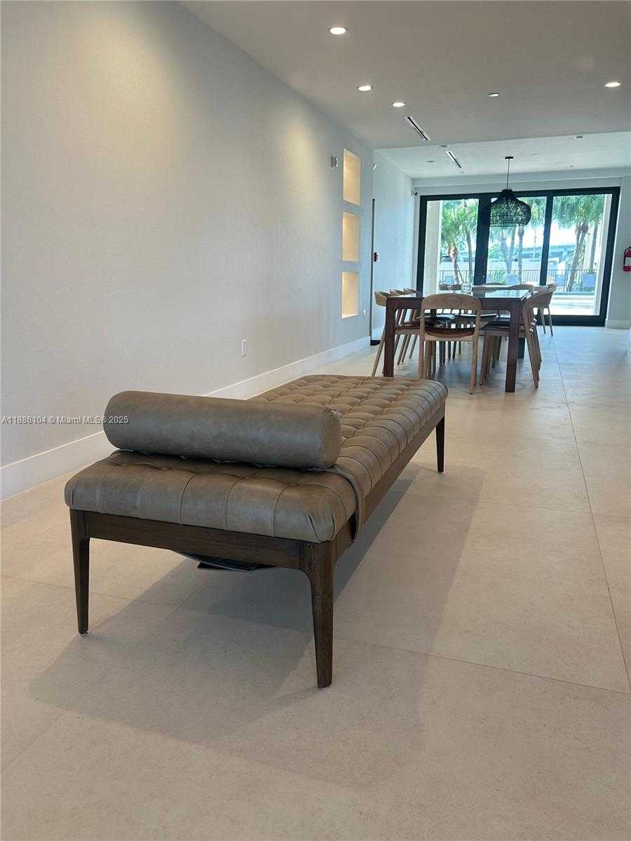 Small Image of 801 NORTH VENETIAN DRIVE #202, Miami Number 51