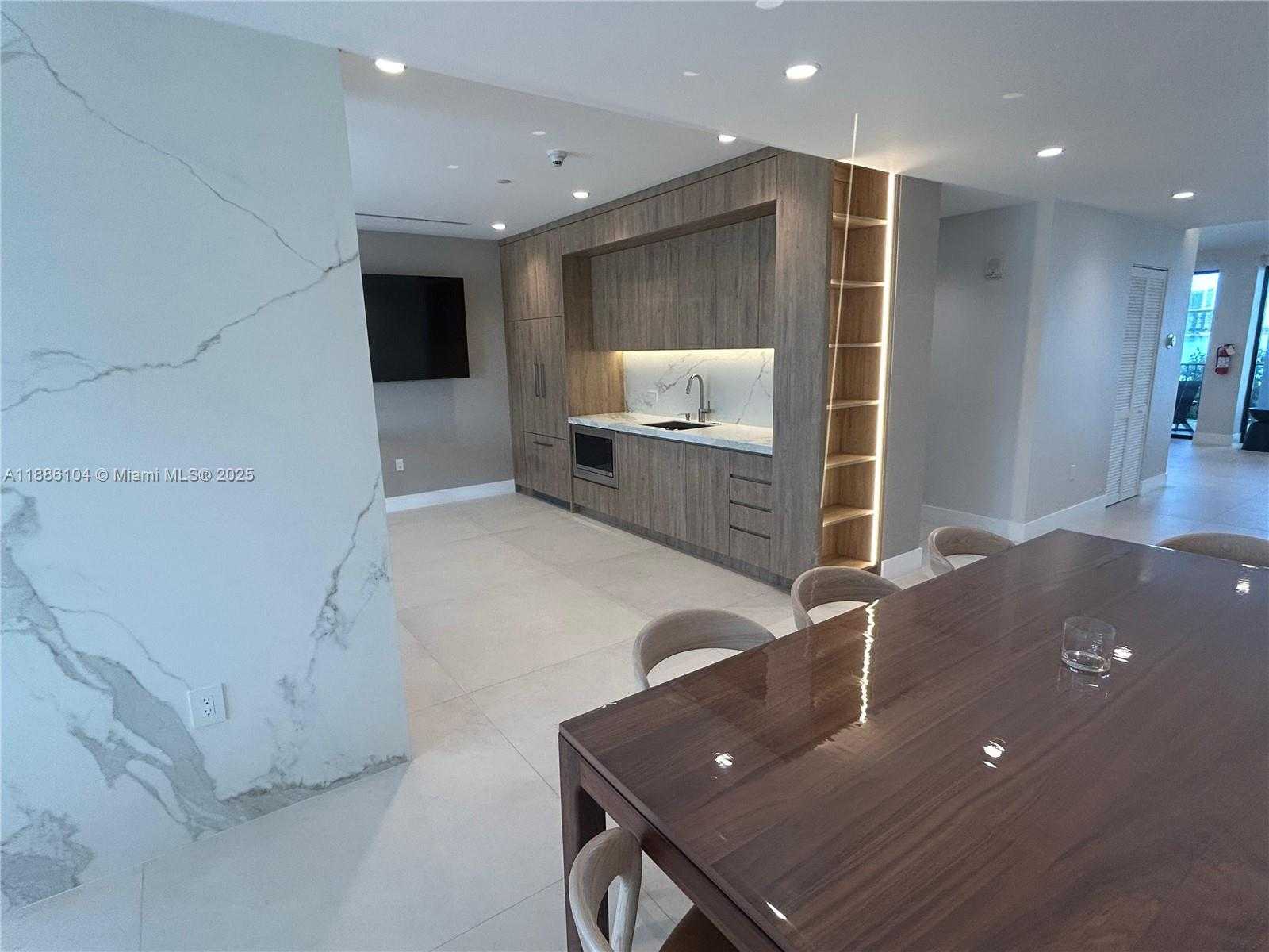 Small Image of 801 NORTH VENETIAN DRIVE #202, Miami Number 55