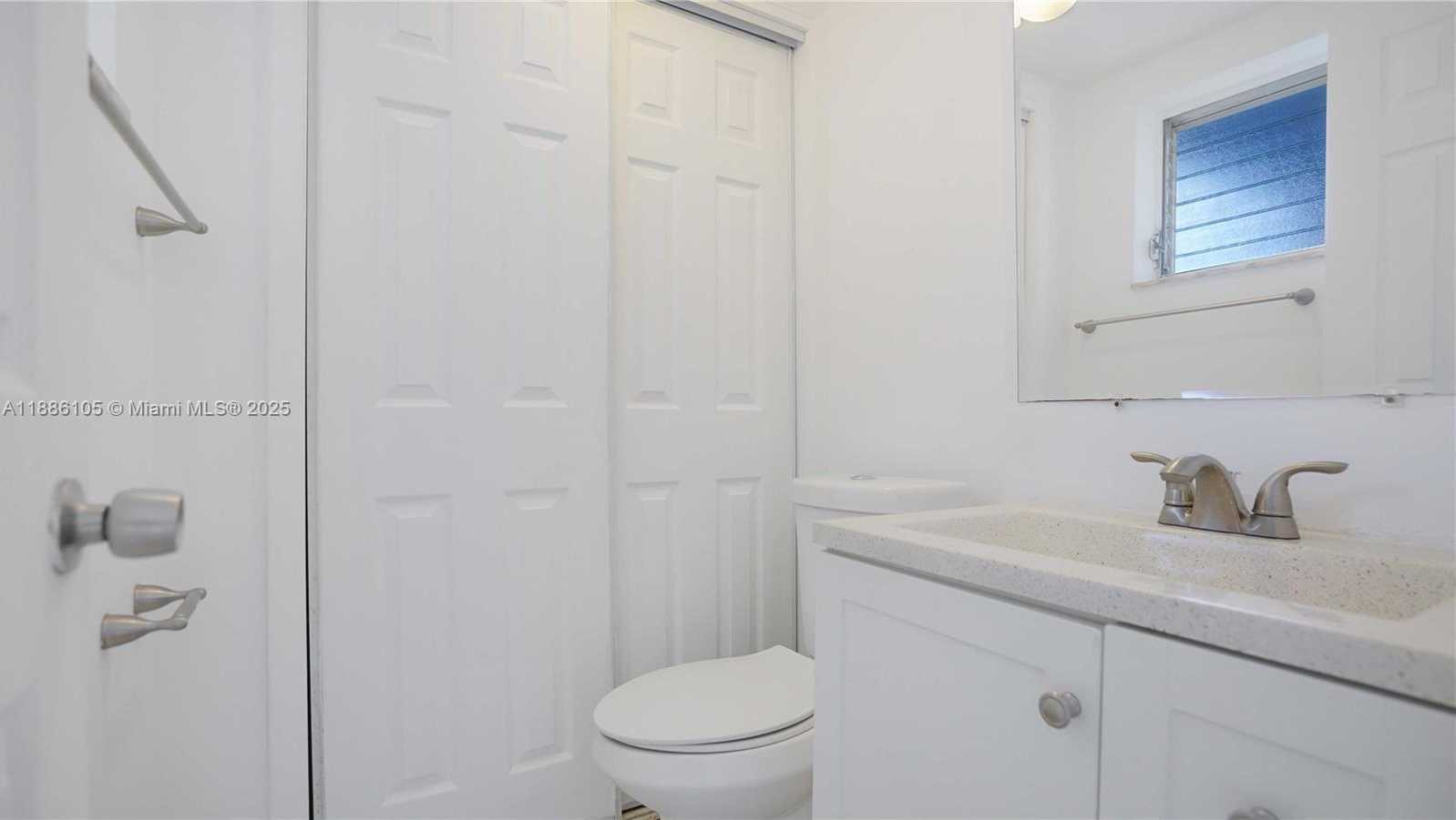 Small Image of 1340 LINCOLN RD #404, Miami Beach Number 10