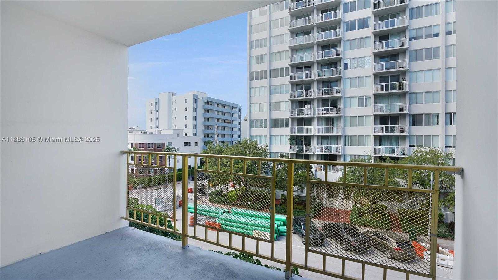 Small Image of 1340 LINCOLN RD #404, Miami Beach Number 19
