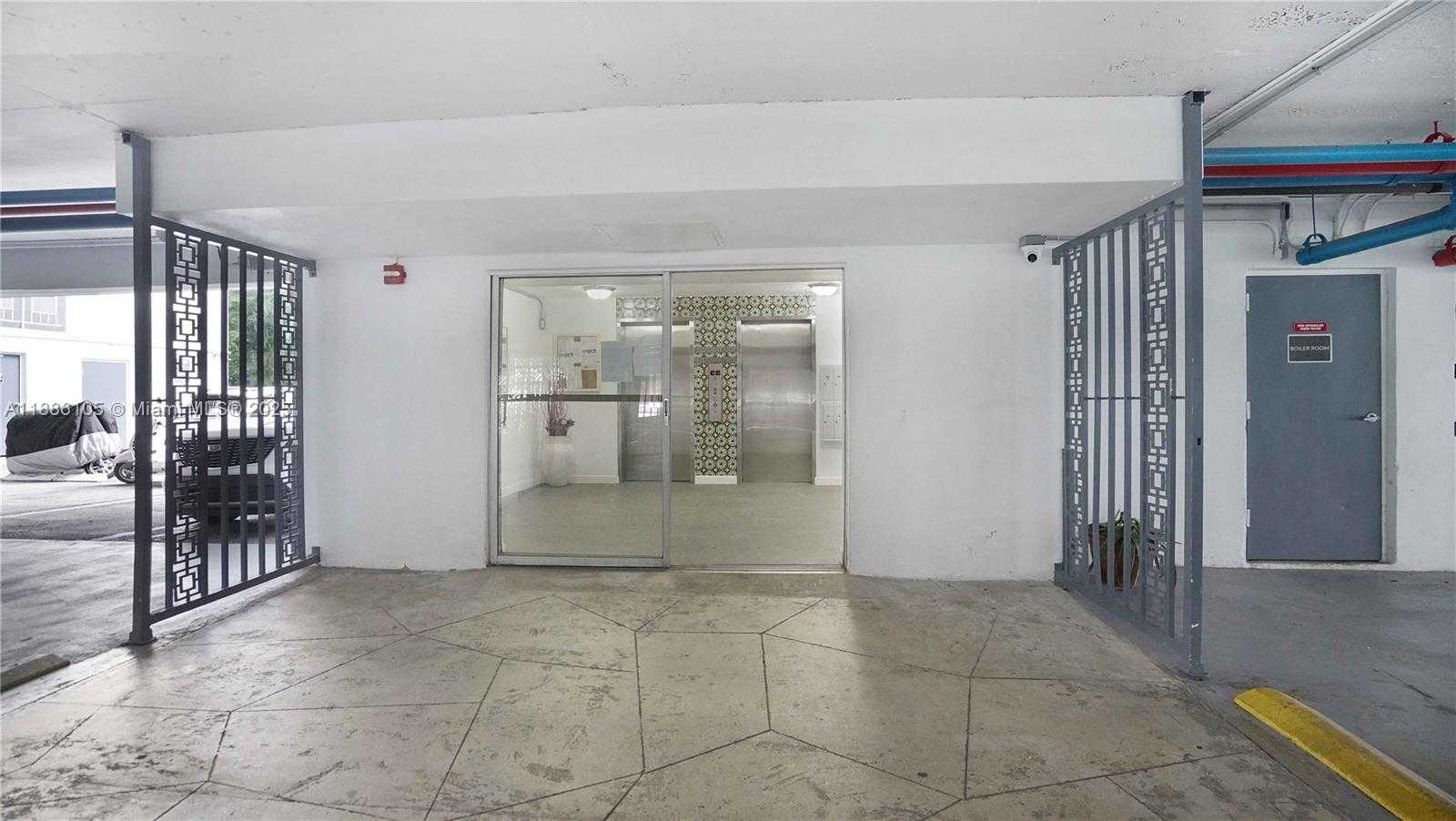 Small Image of 1340 LINCOLN RD #404, Miami Beach Number 34