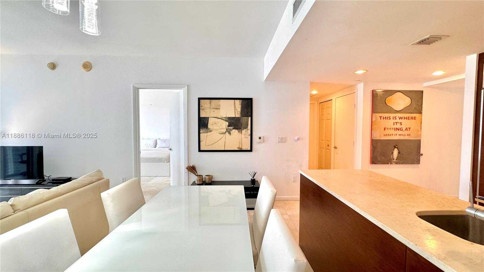 Small Image of 475 BRICKELL AVE #2512, Miami Number 36