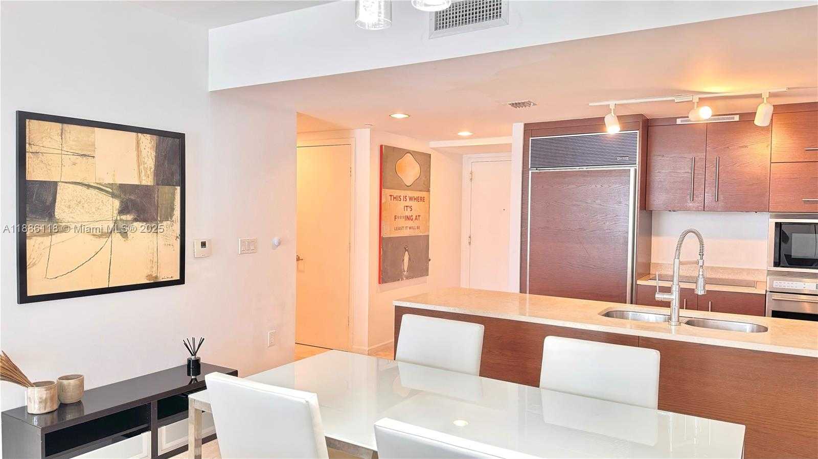 Small Image of 475 BRICKELL AVE #2512, Miami Number 37