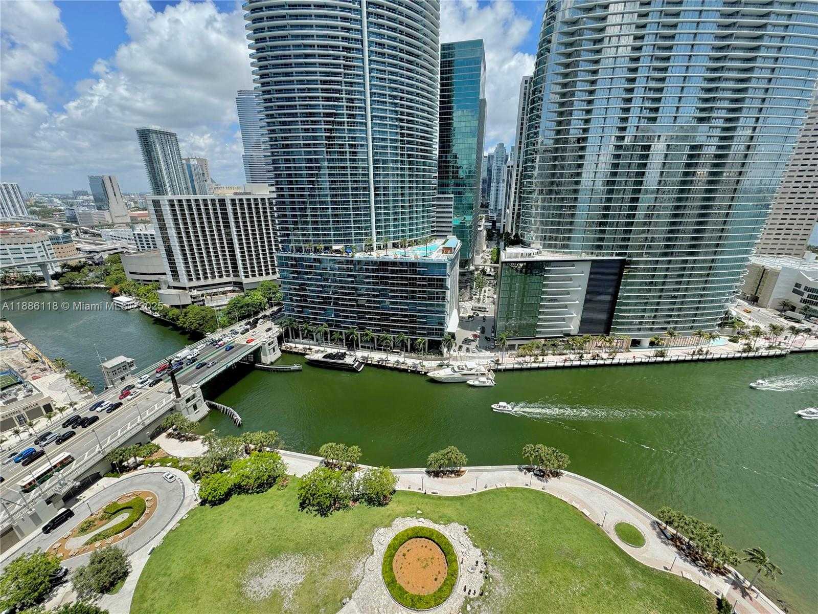 Small Image of 475 BRICKELL AVE #2512, Miami Number 4
