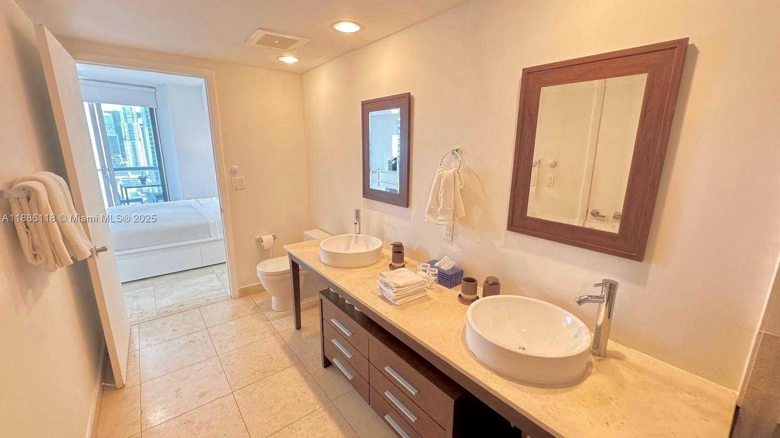 Small Image of 475 BRICKELL AVE #2512, Miami Number 42