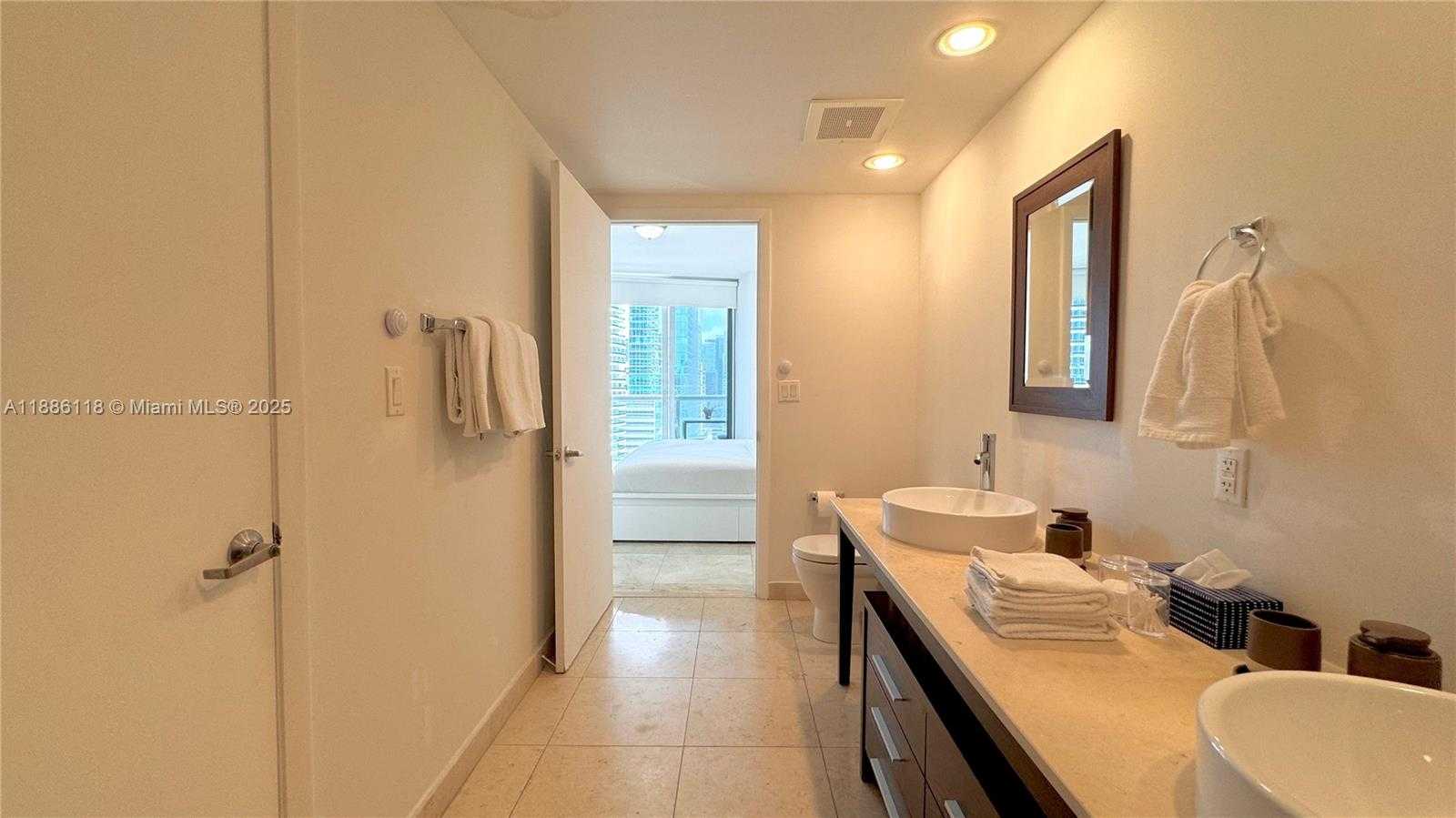 Small Image of 475 BRICKELL AVE #2512, Miami Number 43