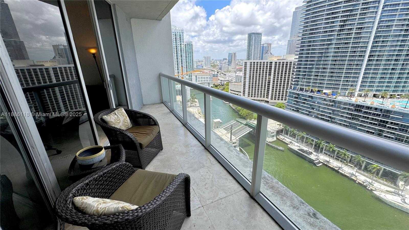 Small Image of 475 BRICKELL AVE #2512, Miami Number 5