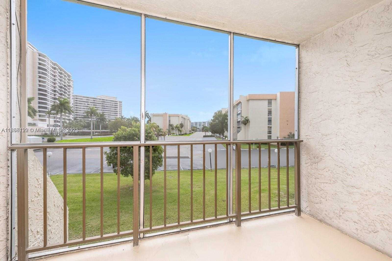 Small Image of 801 THREE ISLANDS BLVD #211, Hallandale Beach Number 12