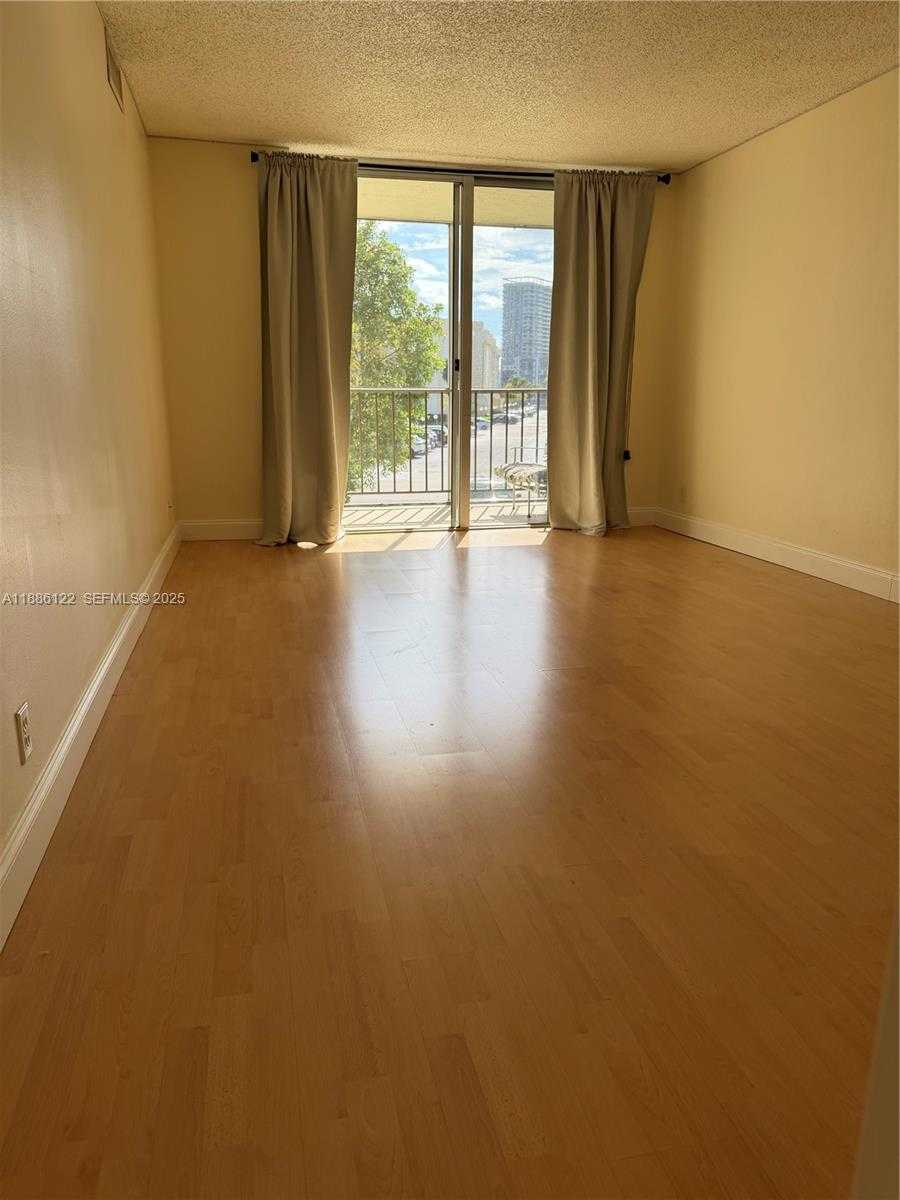 Small Image of 801 THREE ISLANDS BLVD #211, Hallandale Beach Number 14