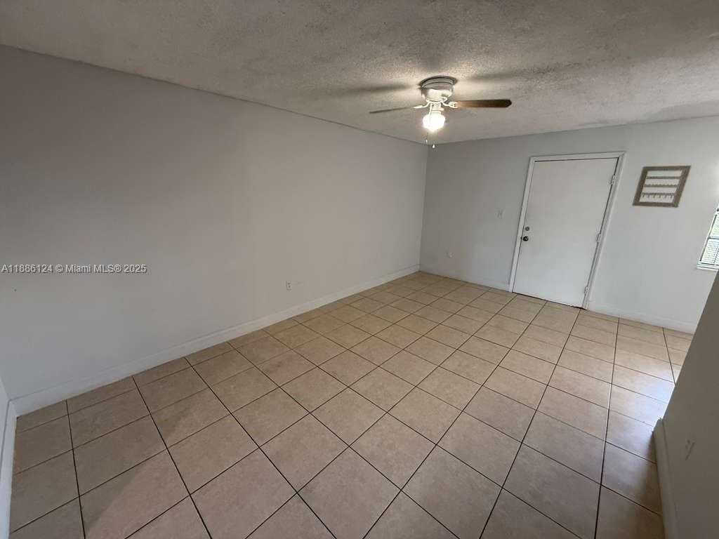 Small Image of 6675 WEST 4TH AVE #402, Hialeah Number 8