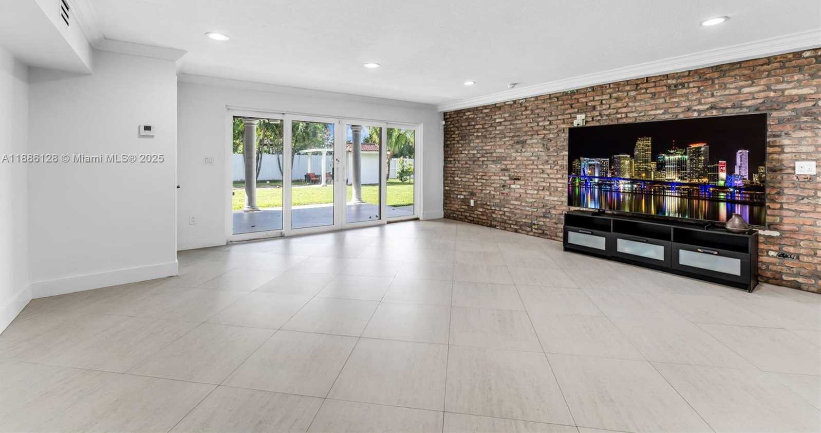 Small Image of 4301 SOUTH WEST 85TH AVE, Miami Number 13
