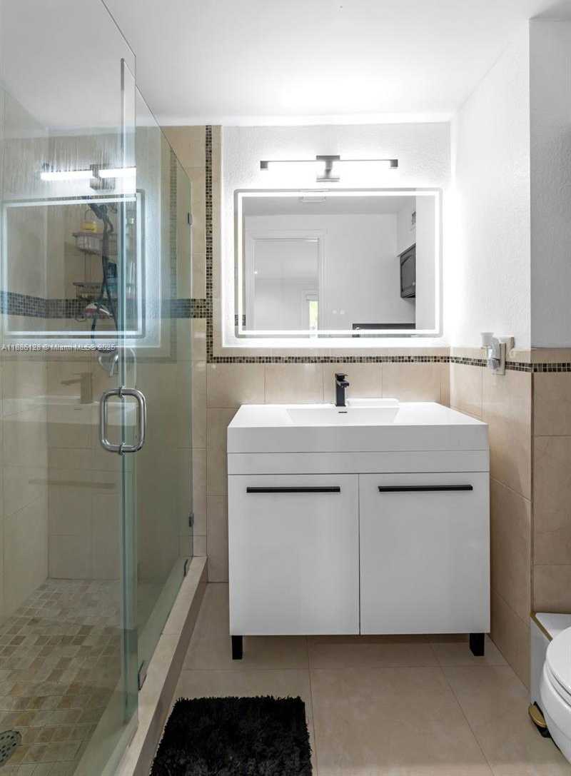 Small Image of 4301 SOUTH WEST 85TH AVE, Miami Number 24