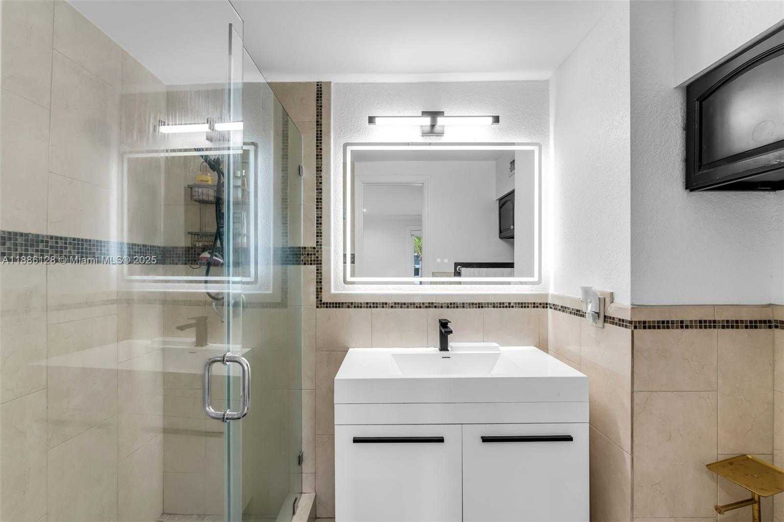 Small Image of 4301 SOUTH WEST 85TH AVE, Miami Number 28