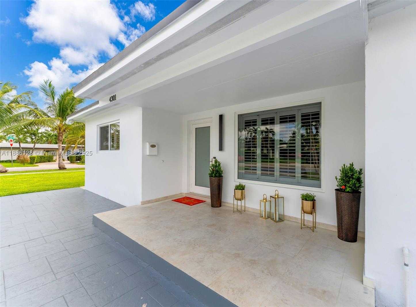 Small Image of 4301 SOUTH WEST 85TH AVE, Miami Number 3