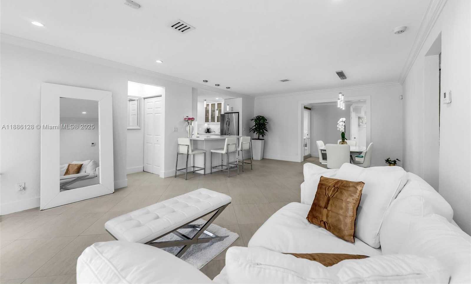 Small Image of 4301 SOUTH WEST 85TH AVE, Miami Number 5