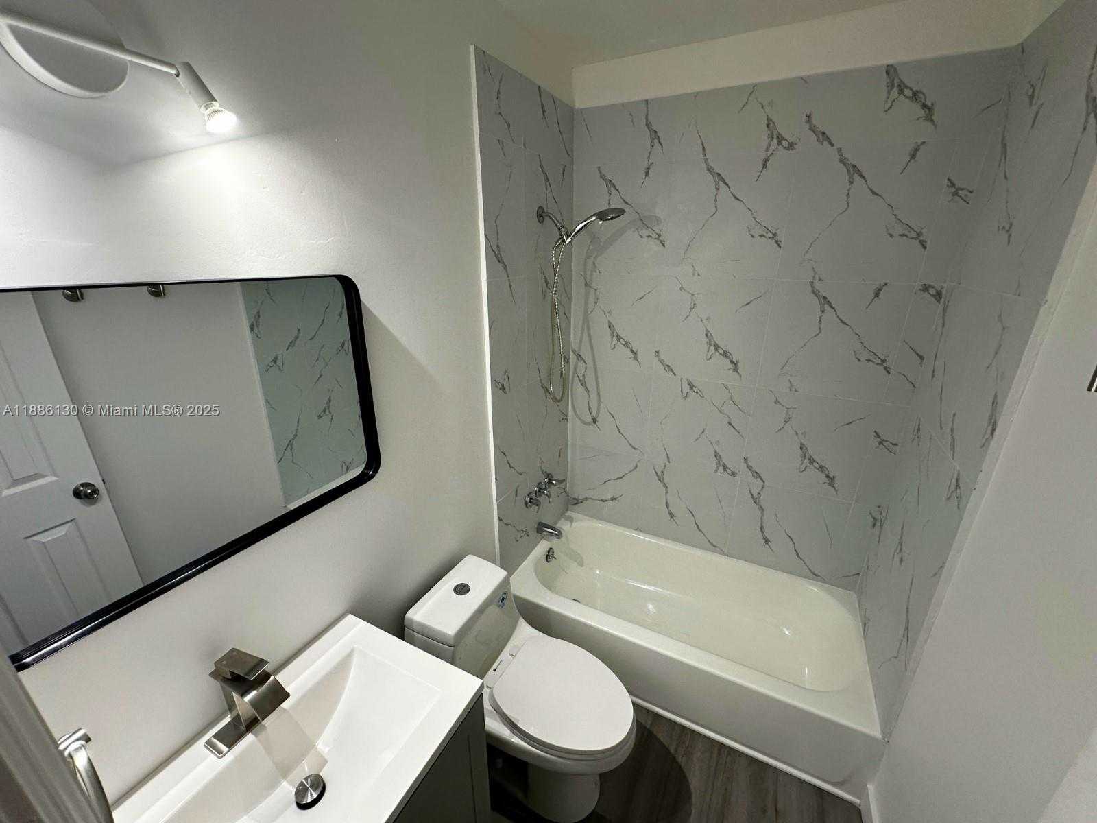 Small Image of 1645 NORTH EAST 175TH ST, North Miami Beach Number 14