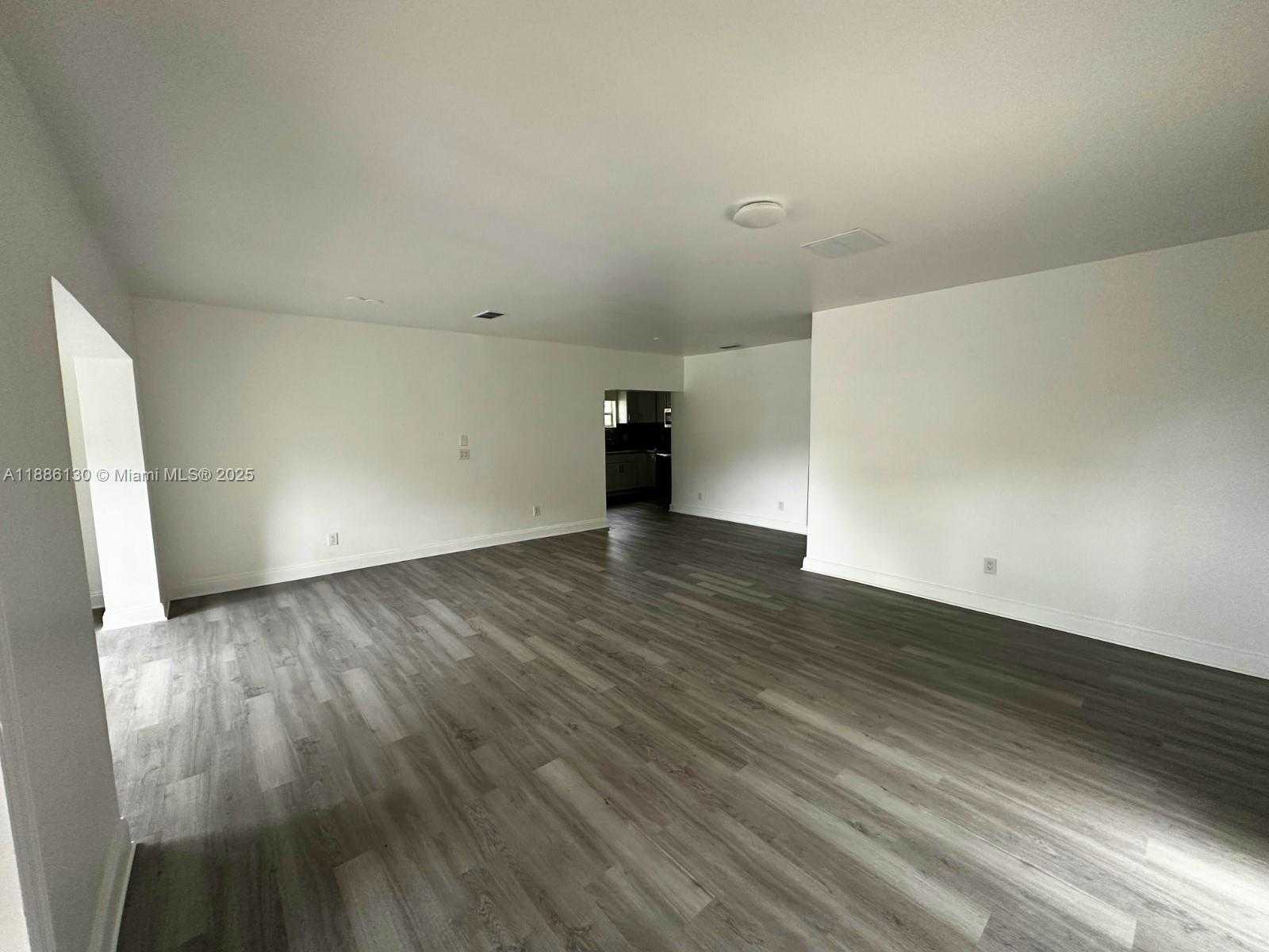 Small Image of 1645 NORTH EAST 175TH ST, North Miami Beach Number 6