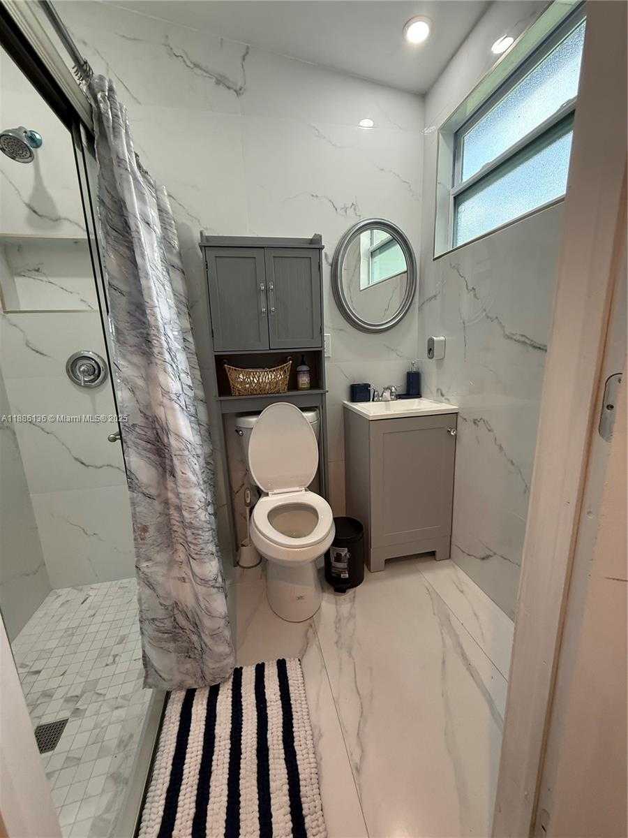 Small Image of Lauderdale Lakes Number 10
